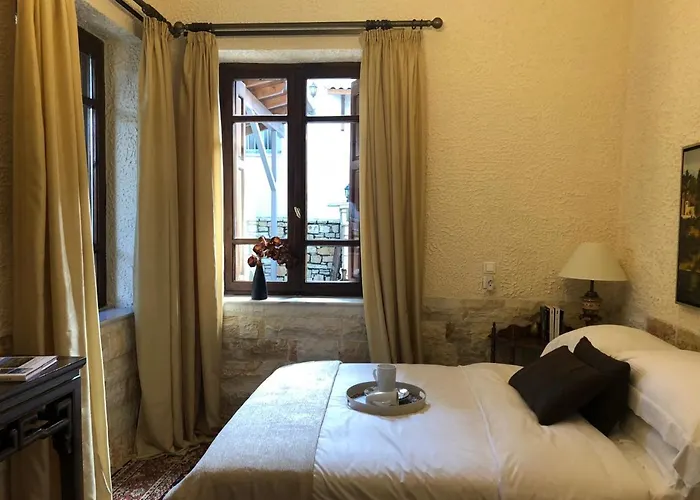 Konukevi Porfyra Luxury 4*